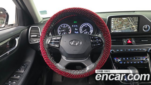 Hyundai Grandeur 2017 thumb 12