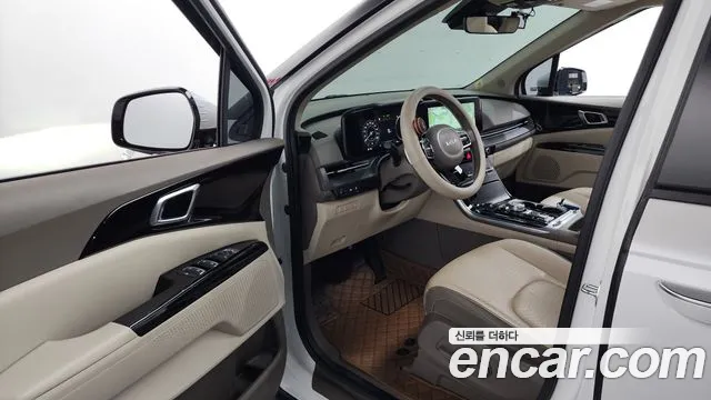 Kia Carnival 2021 thumb 11