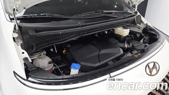 Hyundai Staria 2021 thumb 7