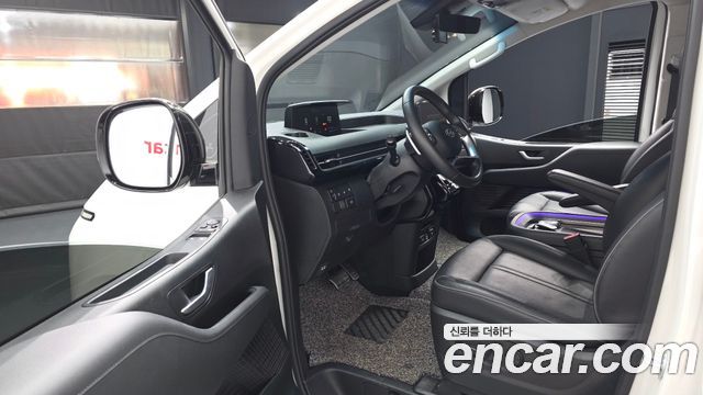 Hyundai Staria 2021 thumb 10