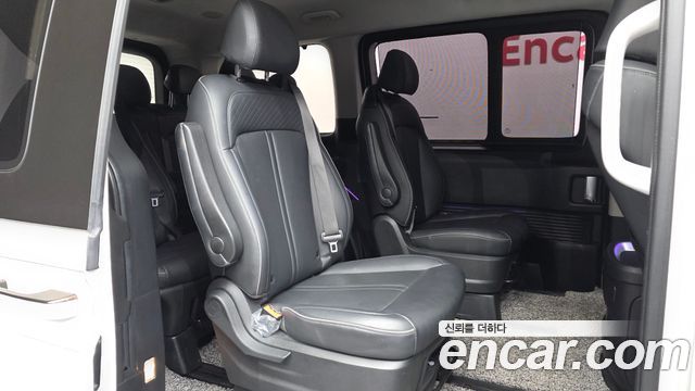 Hyundai Staria 2021 thumb 11