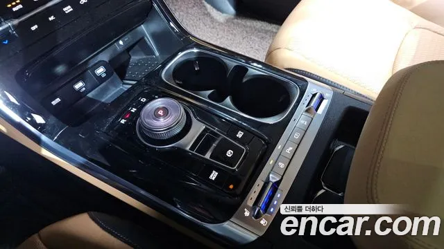 Kia Carnival 2020 thumb 9