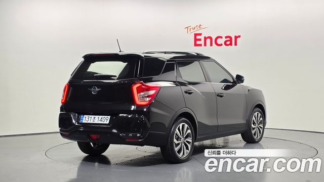 SsangYong Tivoli 2022 thumb 3
