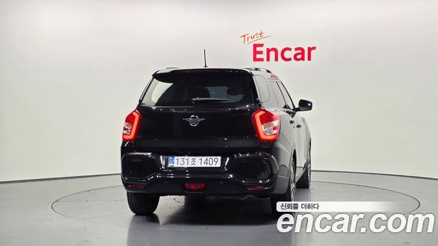 SsangYong Tivoli 2022 thumb 5