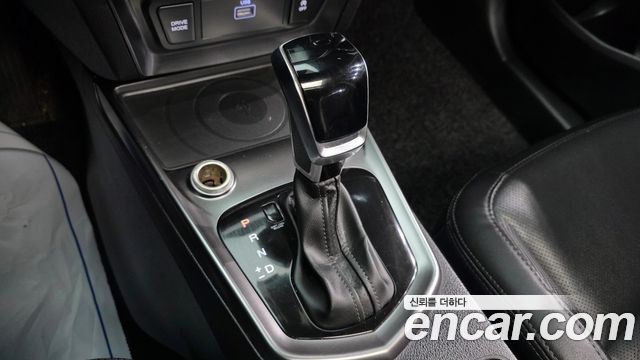 SsangYong Tivoli 2022 thumb 10