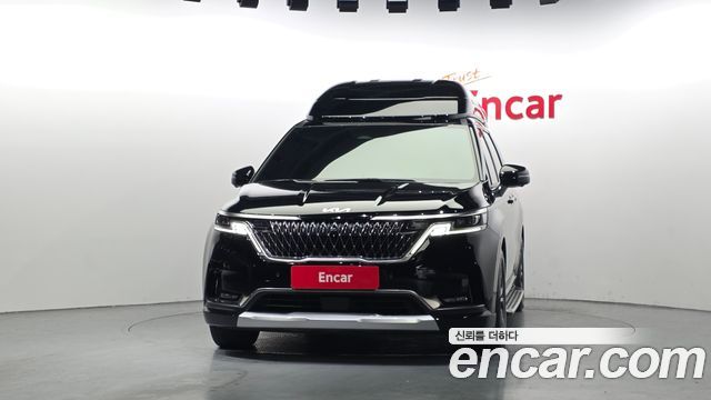 Kia Carnival 2023 thumb 4