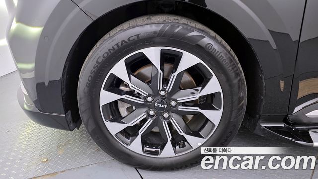 Kia Carnival 2023 thumb 6