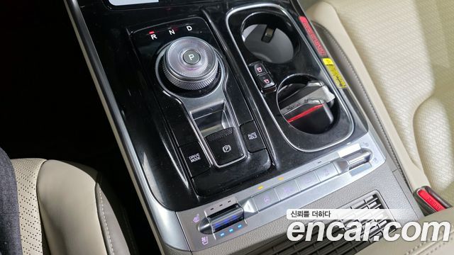 Kia Carnival 2023 thumb 10