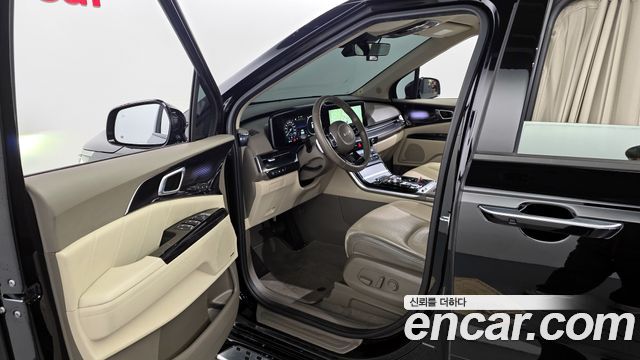 Kia Carnival 2023 thumb 11
