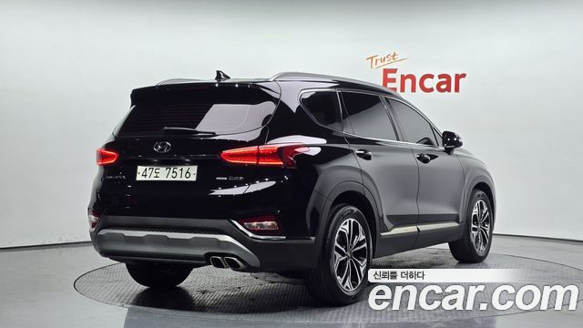 Hyundai Santa Fe 2018 thumb 3