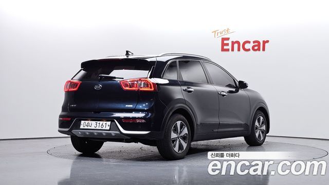 Kia Niro 2017 thumb 3