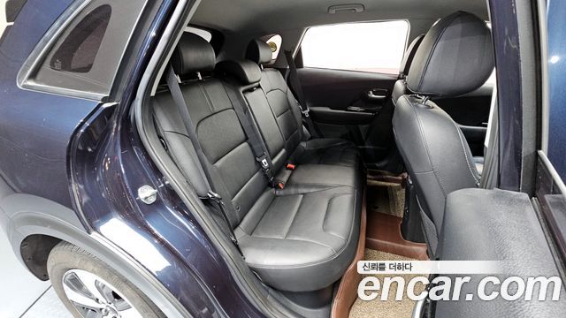 Kia Niro 2017 thumb 11