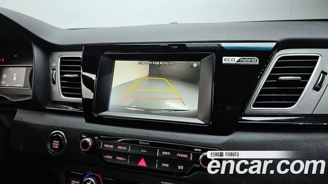 Kia Niro 2017 thumb 12