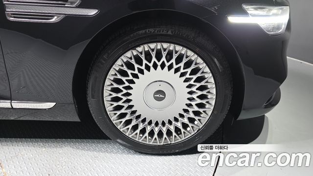 Genesis G90 2020 thumb 6