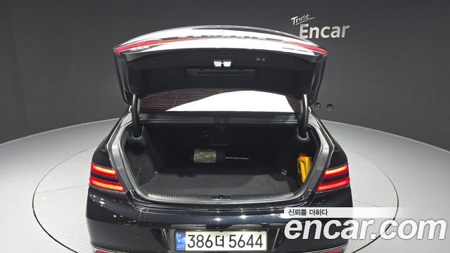 Genesis G90 2020 thumb 12