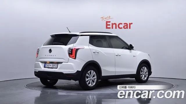 SsangYong Tivoli 2019 thumb 3