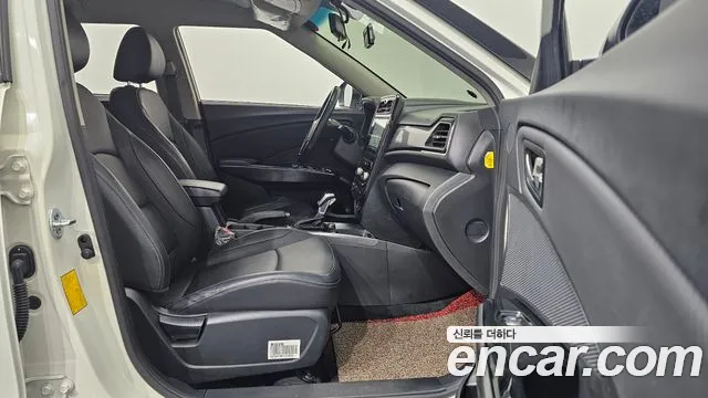 SsangYong Tivoli 2019 thumb 10