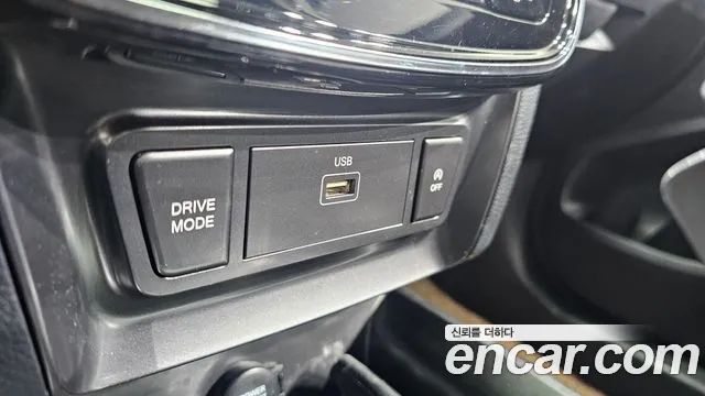 SsangYong Tivoli 2019 thumb 11