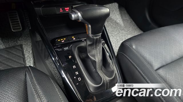 Kia Stonic 2017 thumb 9