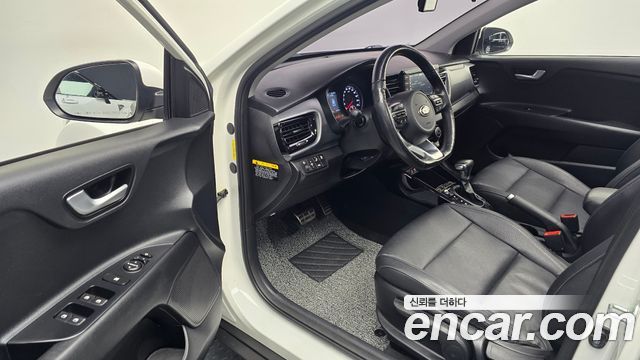 Kia Stonic 2017 thumb 11