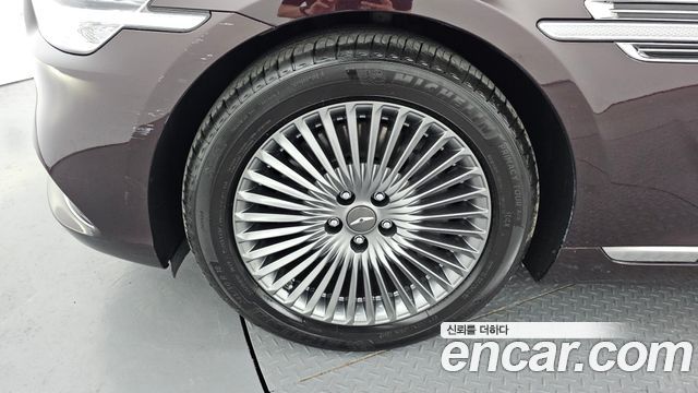 Genesis G90 2019 thumb 6