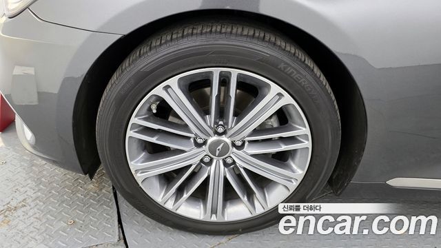 Genesis G80 2018 thumb 6