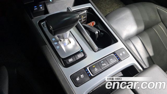 Genesis G80 2018 thumb 9
