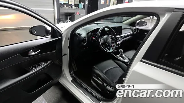 Kia K3 2022 thumb 11