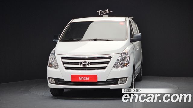 Hyundai Starex 2017 thumb 4