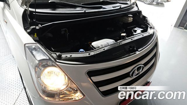 Hyundai Starex 2017 thumb 7