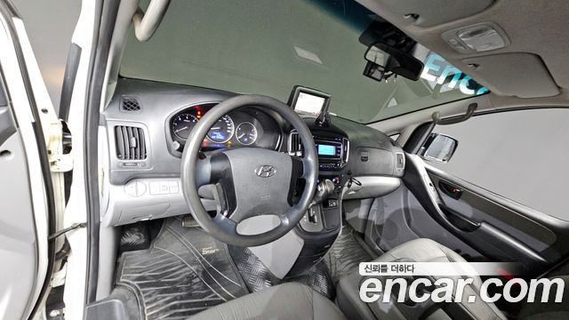 Hyundai Starex 2017 thumb 8