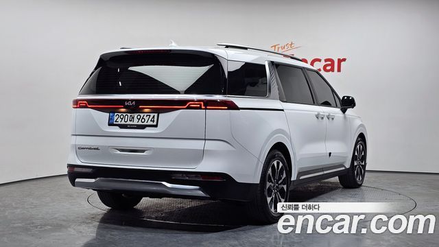 Kia Carnival 2021 thumb 2
