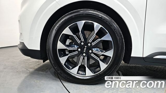 Kia Carnival 2021 thumb 5