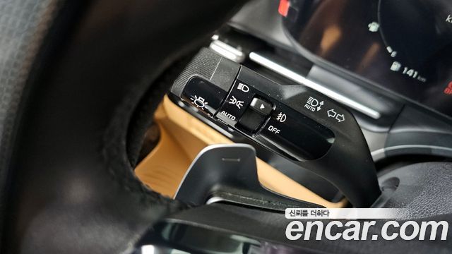 Kia Carnival 2021 thumb 12