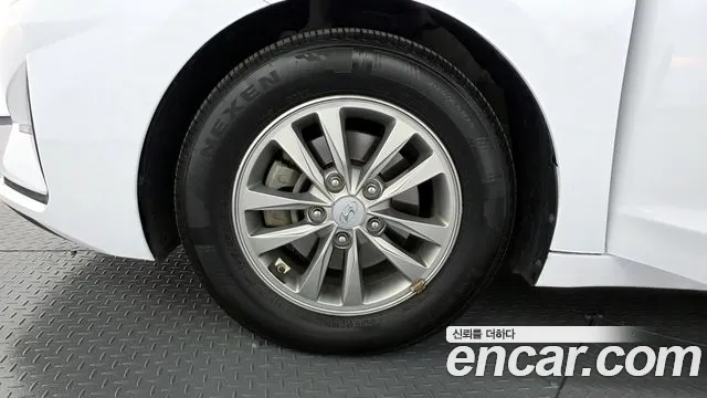 Hyundai Avante 2019 thumb 6