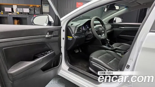 Hyundai Avante 2019 thumb 12