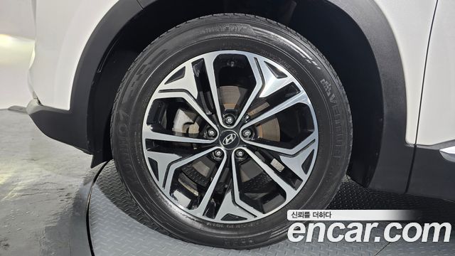 Hyundai Santa Fe 2018 thumb 6
