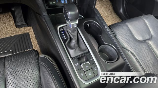 Hyundai Santa Fe 2018 thumb 10
