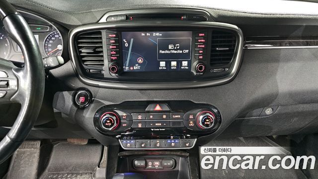 Kia Sorento 2015 thumb 12