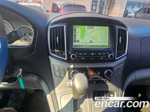 Hyundai Starex 2017 thumb 8