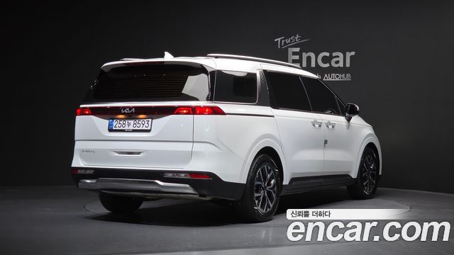 Kia Carnival 2022 thumb 3