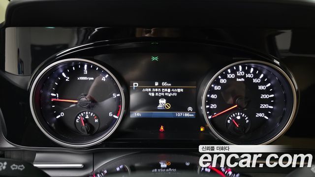 Kia Carnival 2022 thumb 9