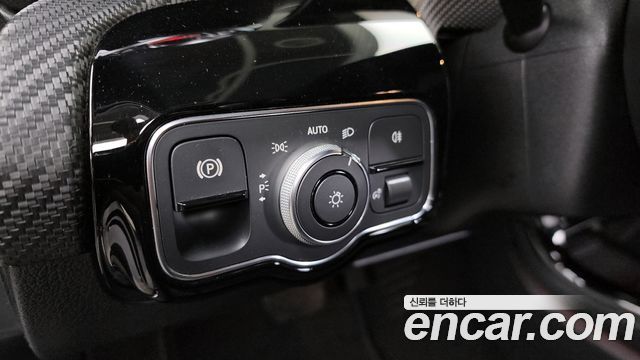 Mercedes-Benz A-Class 2019 thumb 5