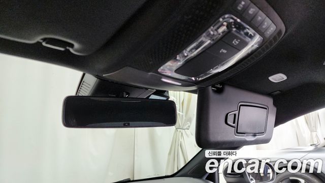 Mercedes-Benz A-Class 2019 thumb 12