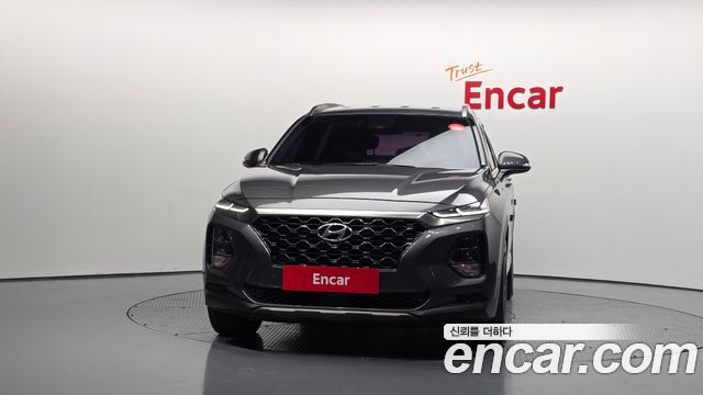 Hyundai Santa Fe 2018 thumb 4