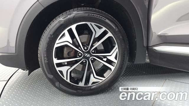 Hyundai Santa Fe 2018 thumb 6