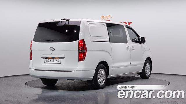 Hyundai Starex 2019 thumb 3