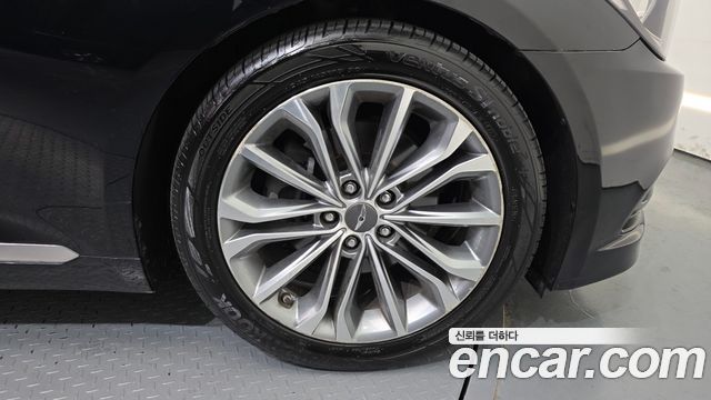 Hyundai Genesis 2015 thumb 6