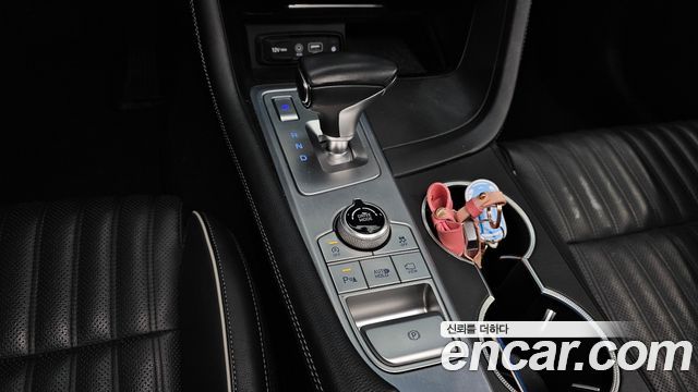 Genesis G70 2018 thumb 10