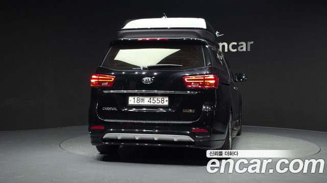 Kia Carnival 2019 thumb 5